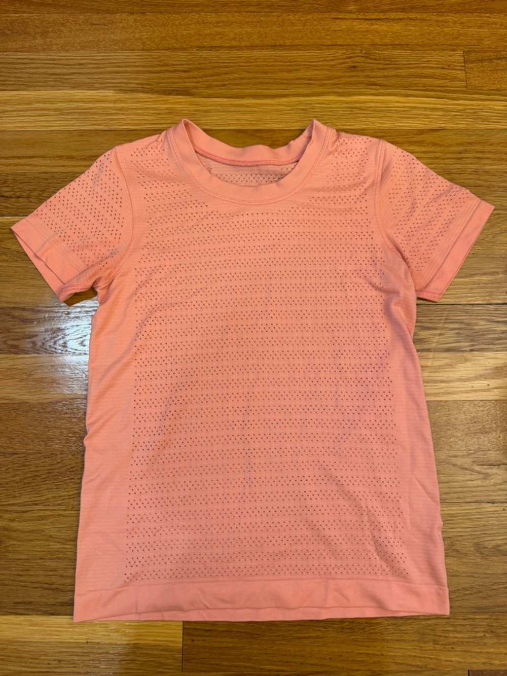 Lululemon Breeze By Short Sleeve in Light Orange (Coral?) - Size 4 - T-Shirt
